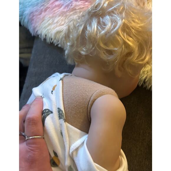 Reborn Baby Boy Silicone Vinyl Limbs Cloth Body 22" + Accessories (NEW) - Picture 9 of 9